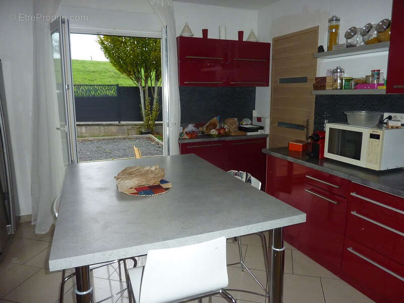 Maison à CONTREXEVILLE