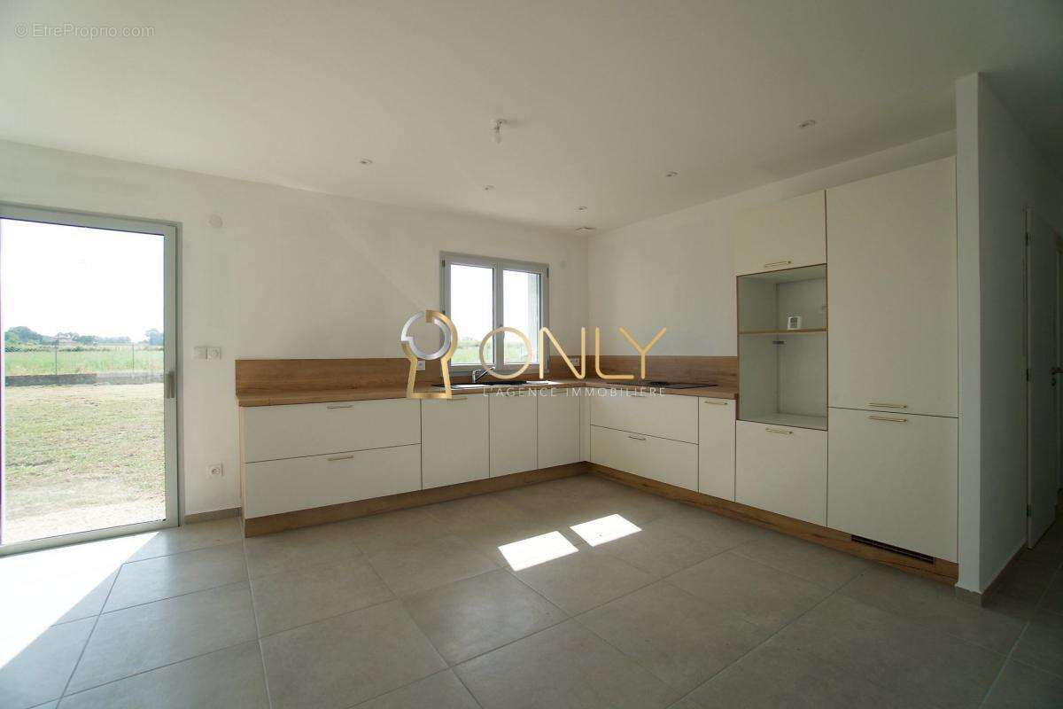 Maison à VILLENEUVE