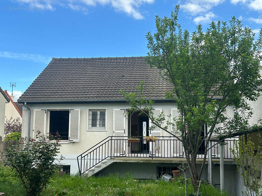 Maison à HOUILLES