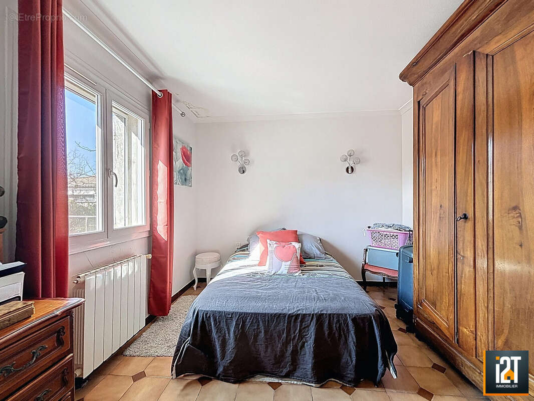 Maison à SAINT-GENIES-DE-MALGOIRES