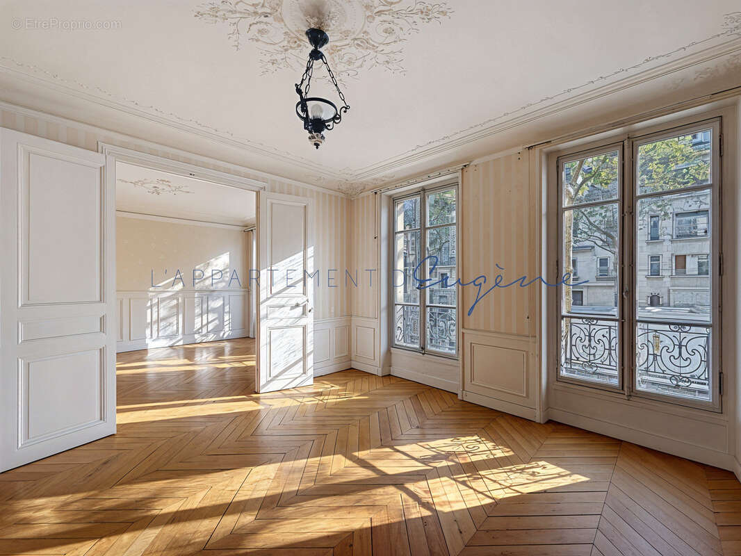 Appartement à PARIS-15E