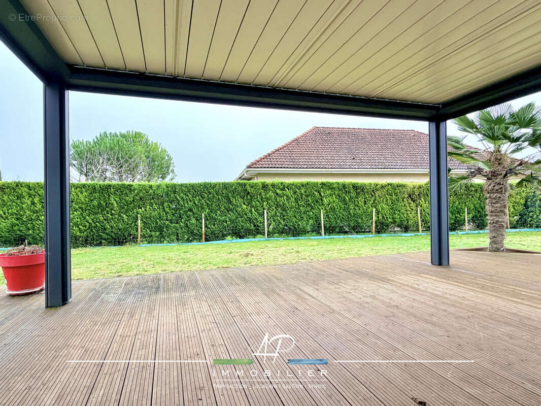 Maison à SAINT-JULIEN