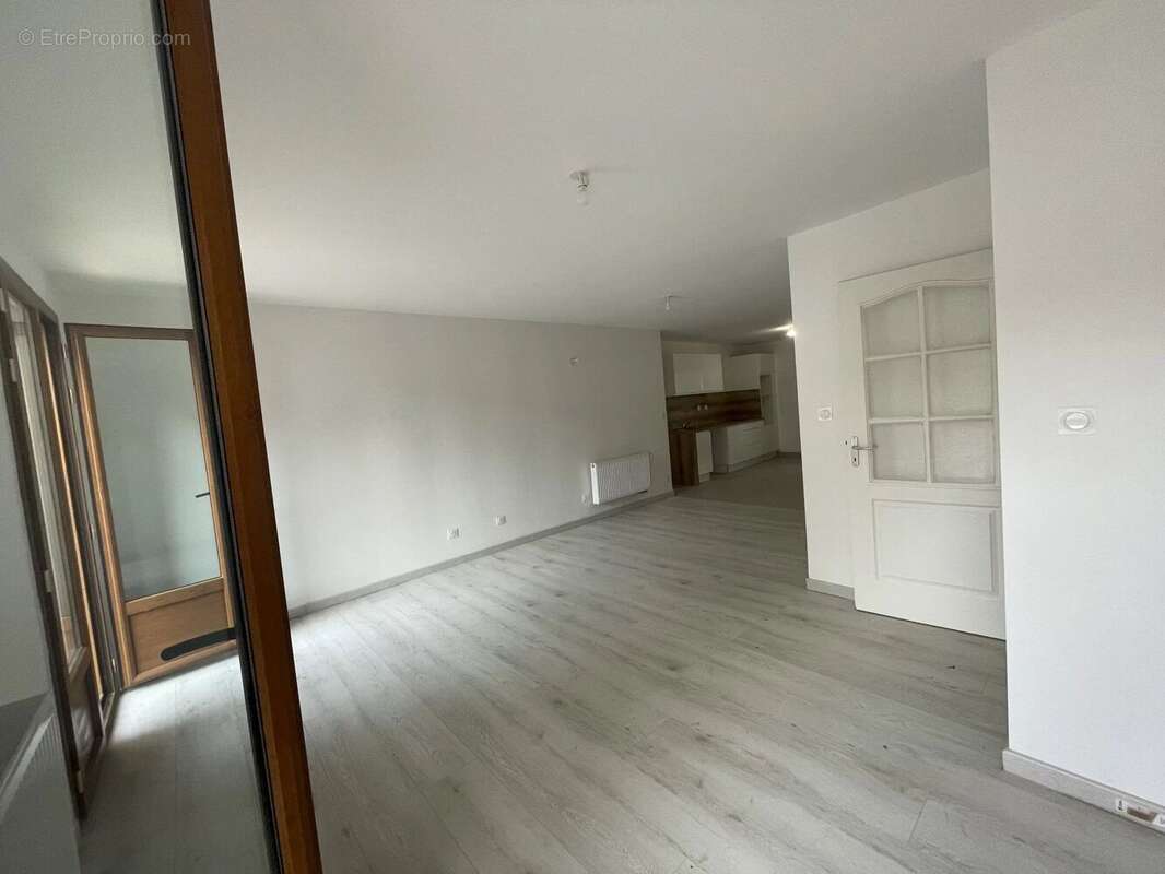 Appartement à LA TOUR-DU-PIN