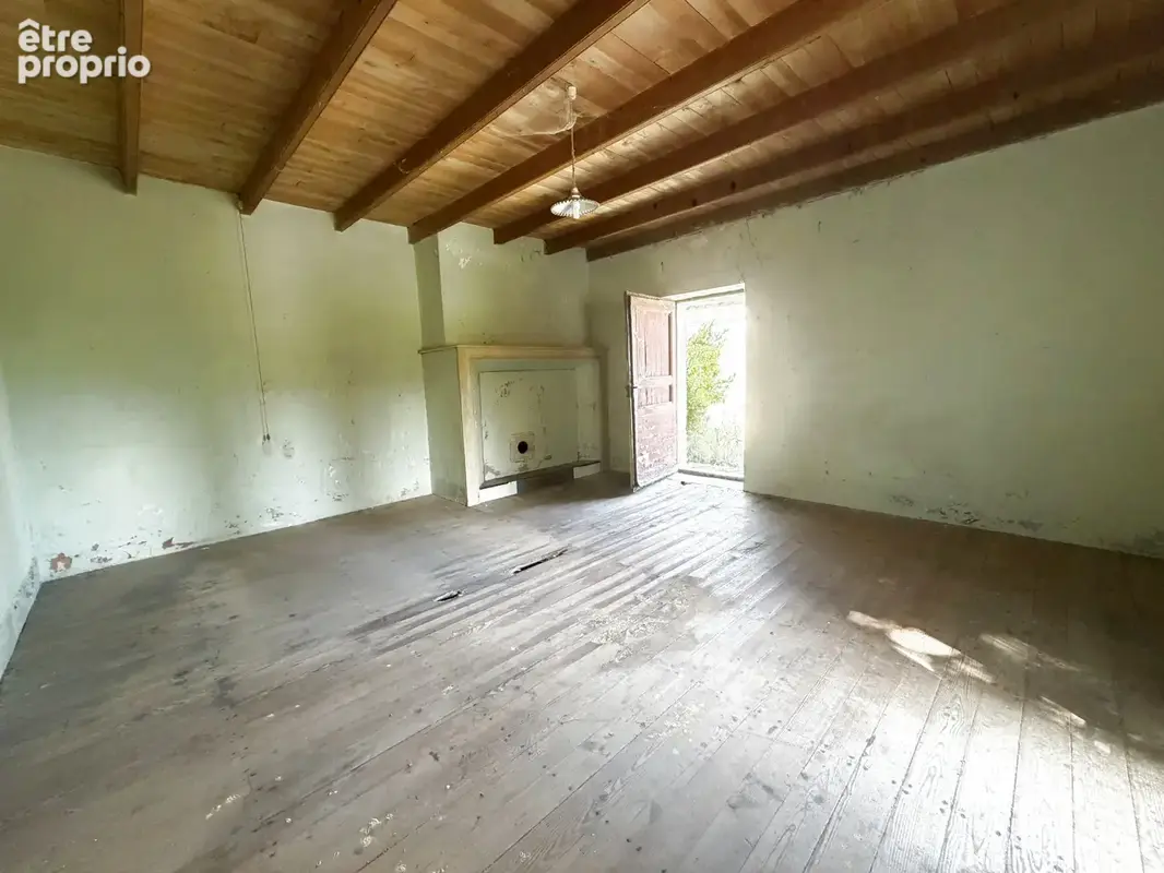 Propriete a renover avec 4 hectares et nombreuses dependances - photo 16