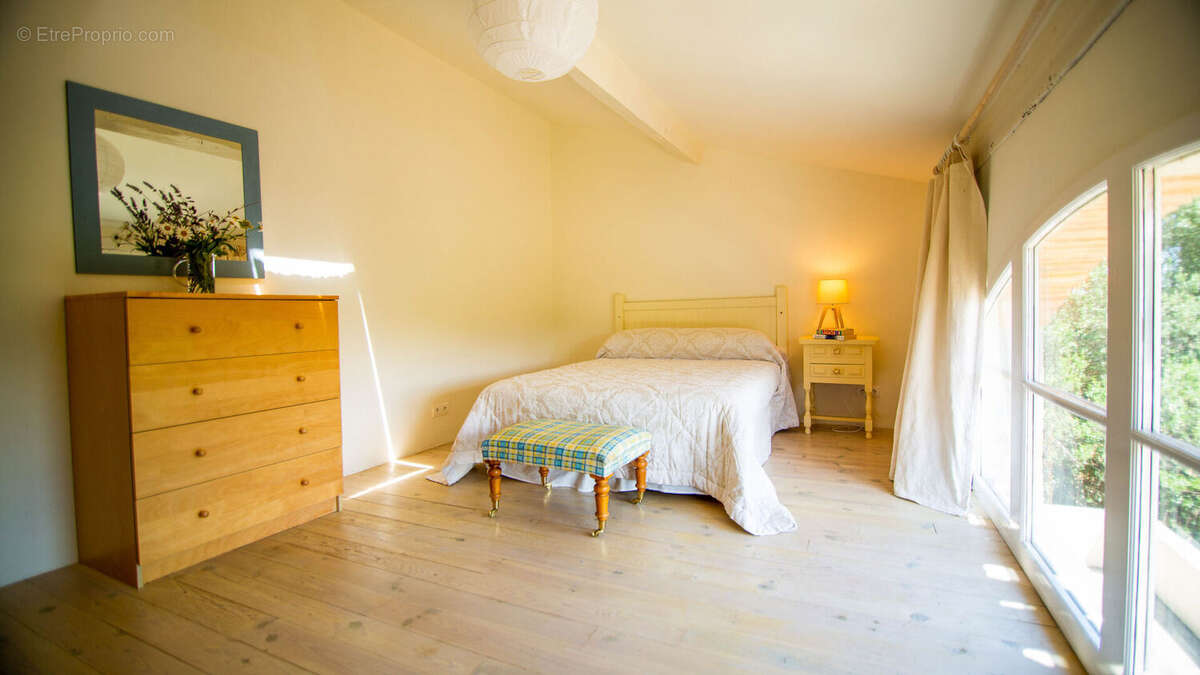 bedroom - Maison à MONTREAL