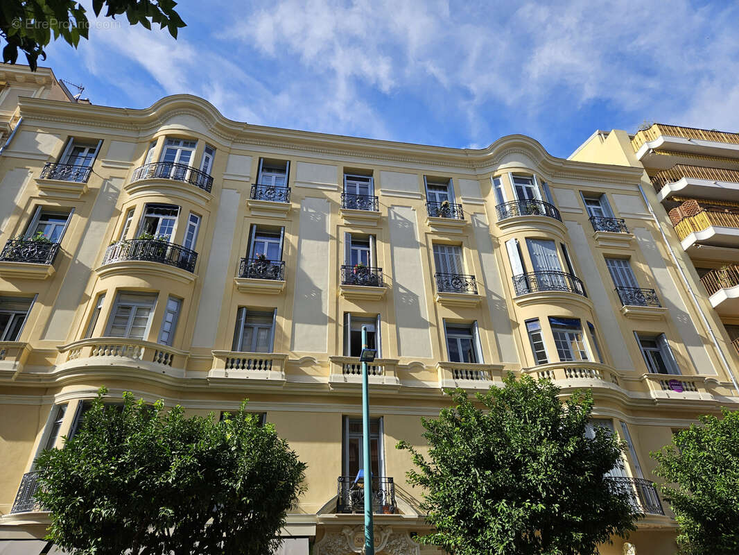 Appartement à MENTON