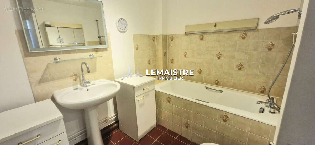 Appartement à vendre - Yvetot - 74,50 m² - 2 chambres - Ascenseur et balcon - photo 6