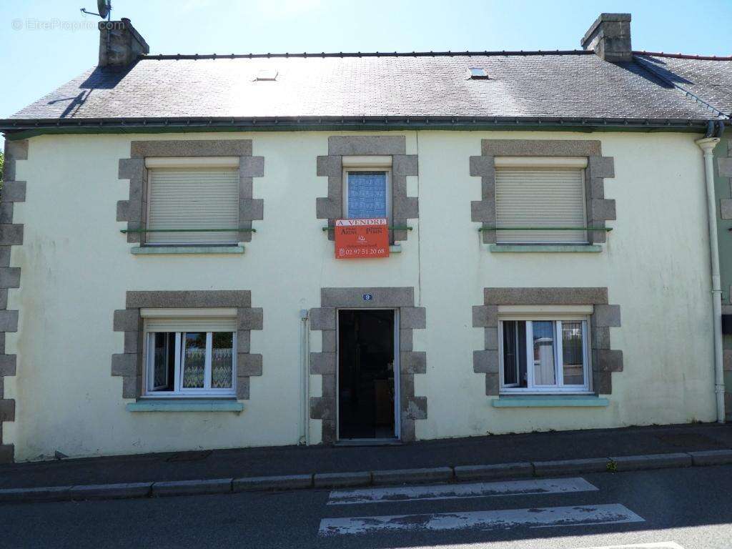 Maison à SAINT-CARADEC-TREGOMEL