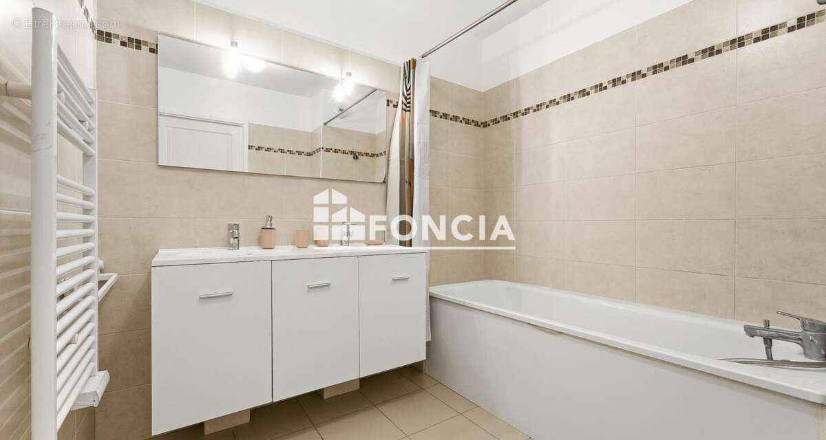 Appartement à LE CANNET