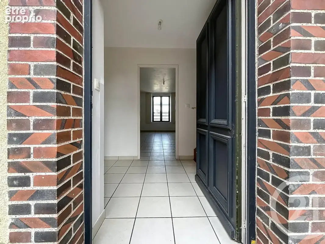 Appartement 4 pièces 93 m² à vendre à Chartres (28000) - photo 3