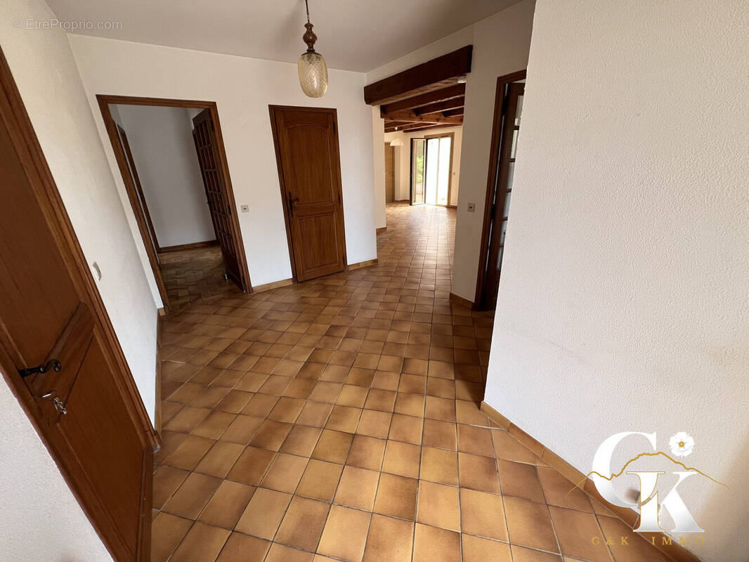 Maison 108 m² à Sanary-Sur-Mer  - photo 3