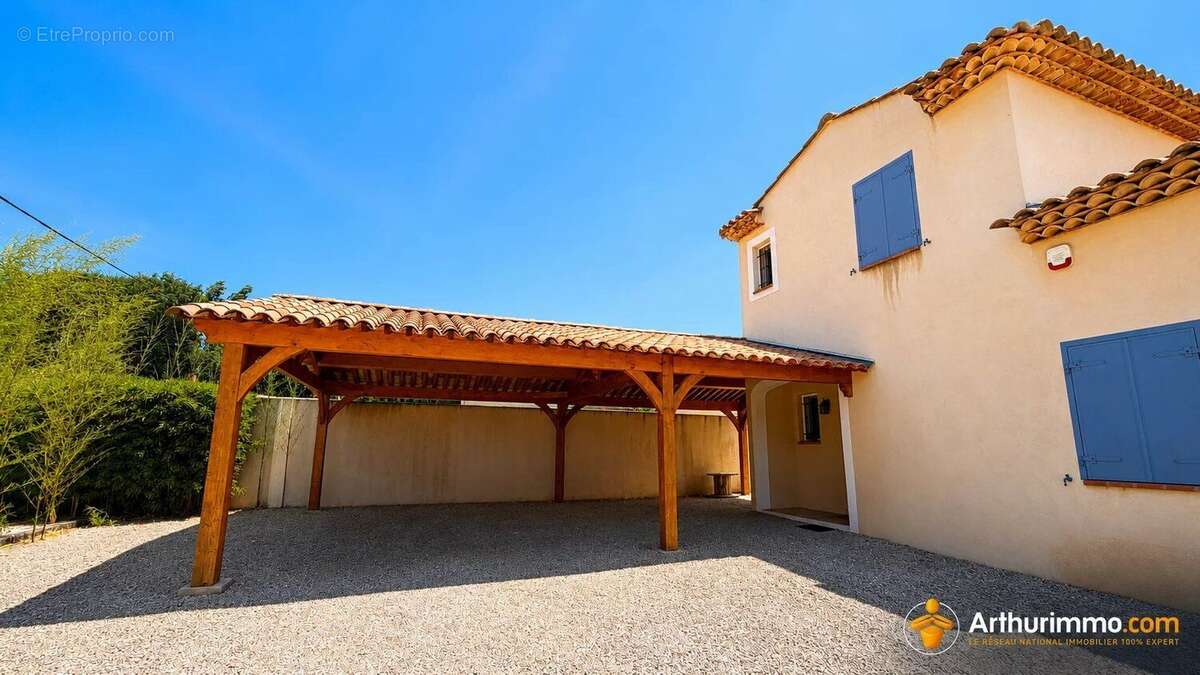 Maison à POURRIERES
