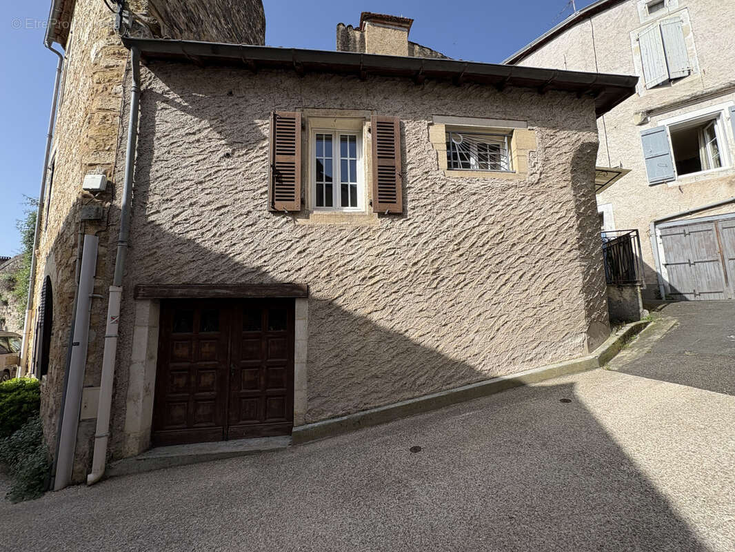 Maison à PUY-L'EVEQUE