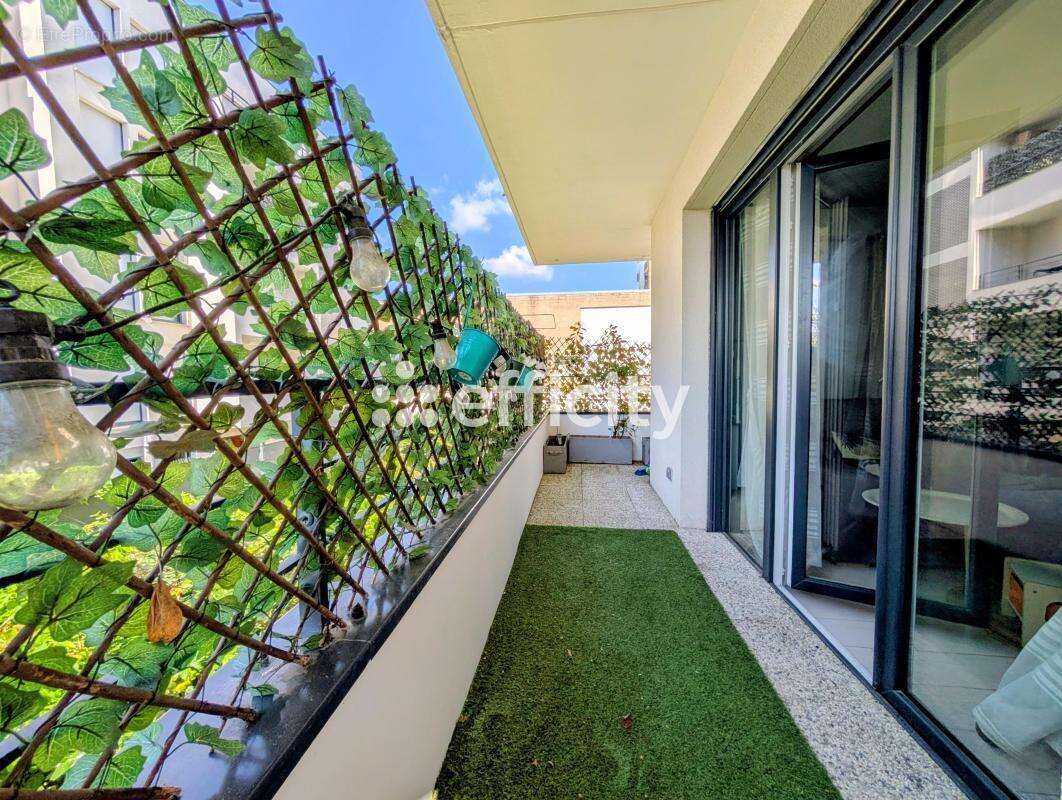 Appartement à ENGHIEN-LES-BAINS