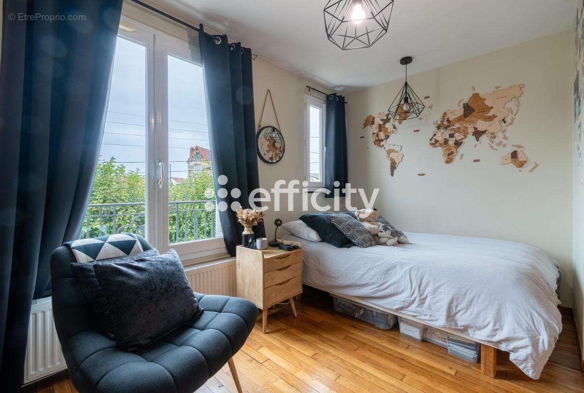 Maison à VILLENEUVE-LE-ROI