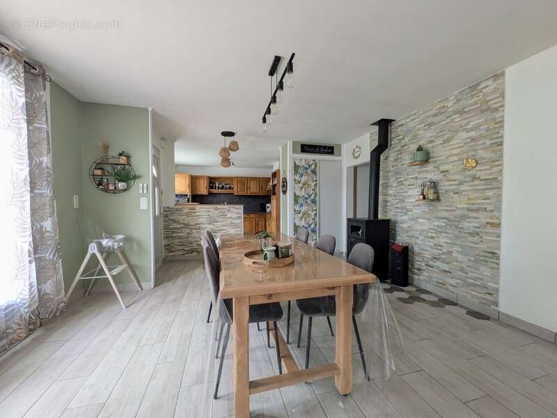 Maison à CERIZAY