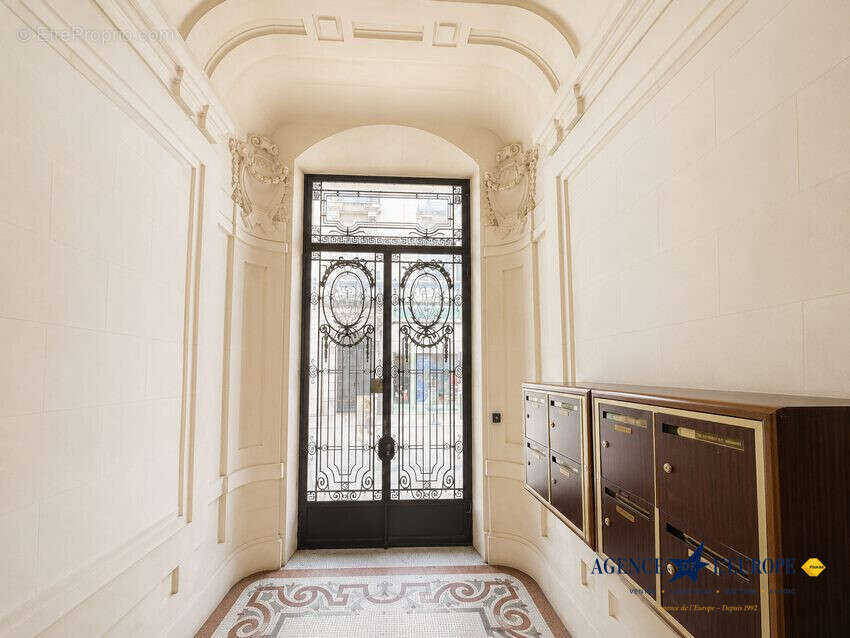 Appartement 62 m² à Vichy  - photo 6