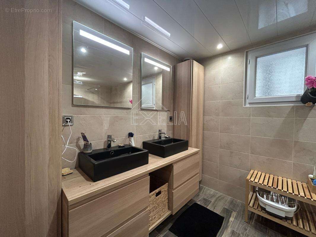 Corps de ferme 7 pièces 182 m² avec dépendances, grange et jardin 855 m² à Gommecourt - photo 15