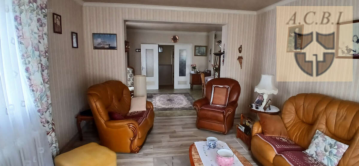 A vendre - maison - photo 5