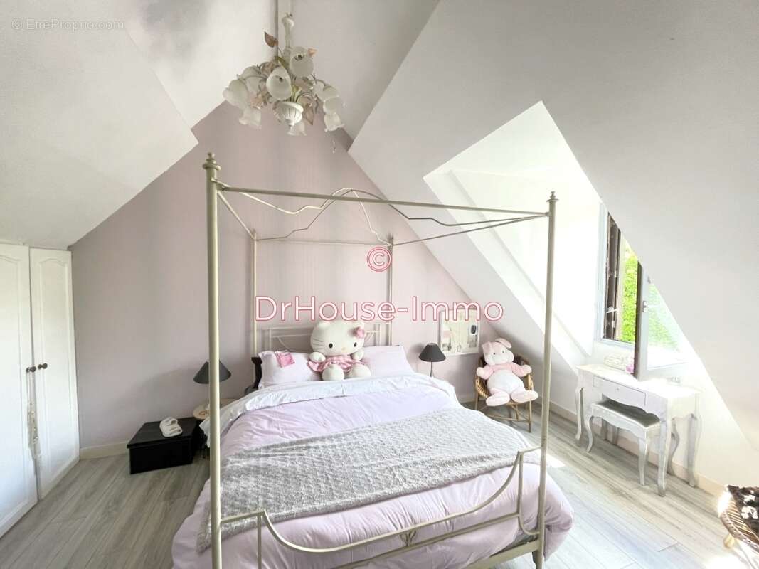 Maison à SAVIGNY-SUR-CLAIRIS