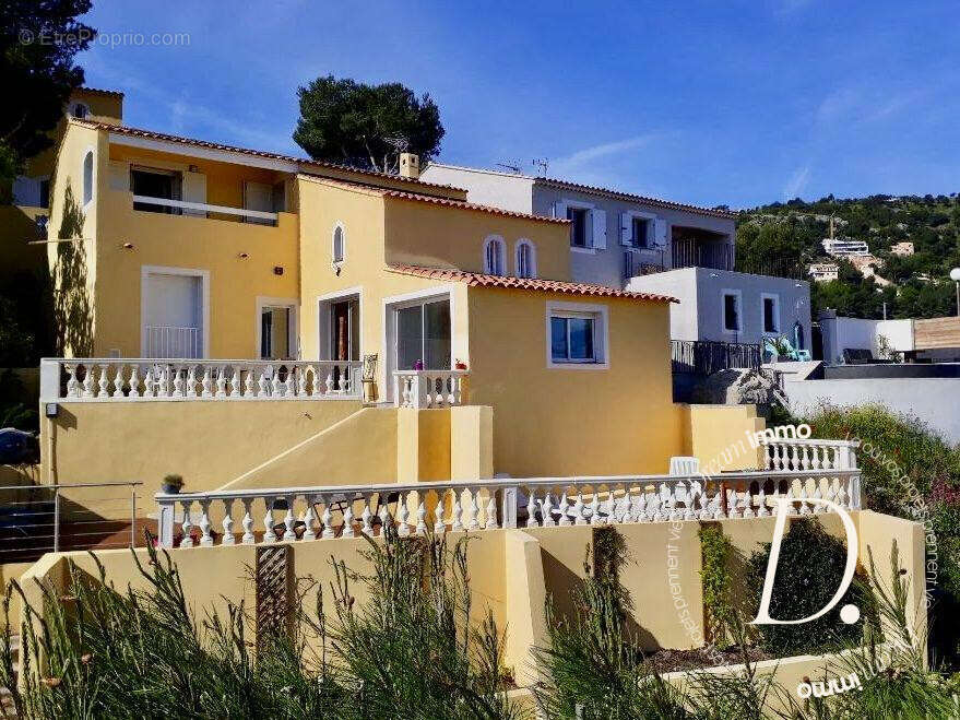 Maison à HYERES