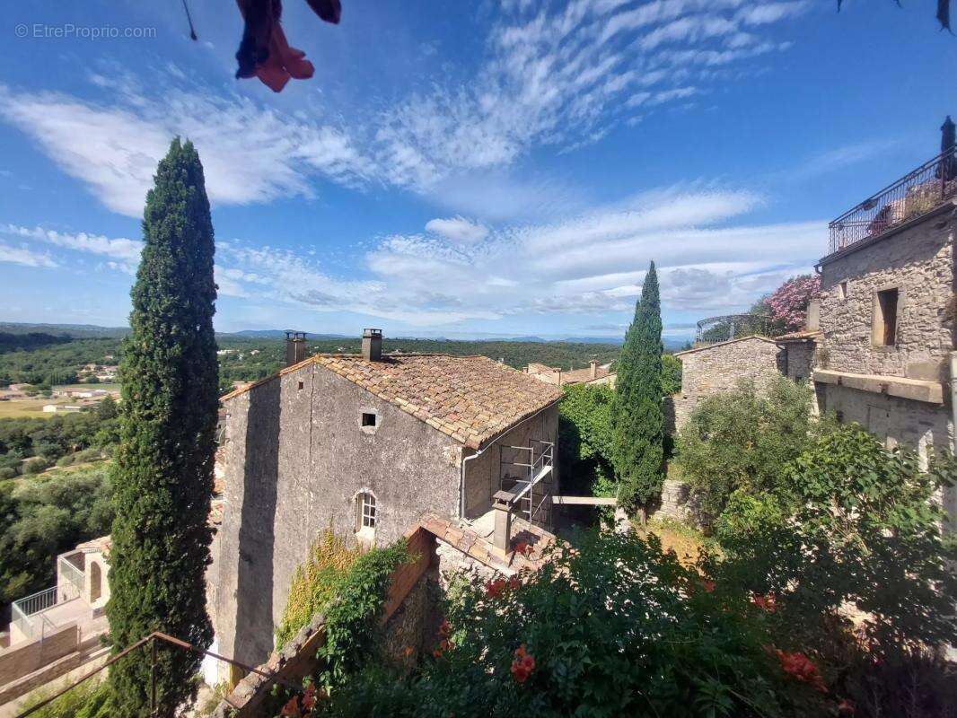 Maison à VEZENOBRES