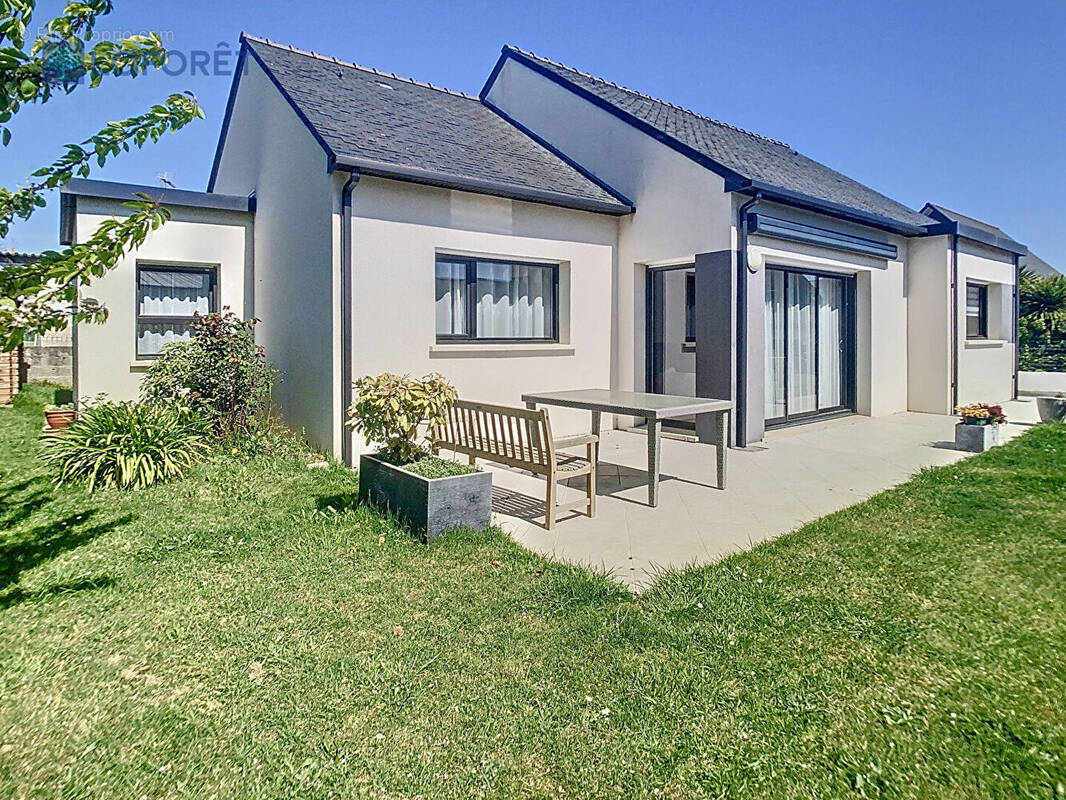 Maison à PLOUHINEC