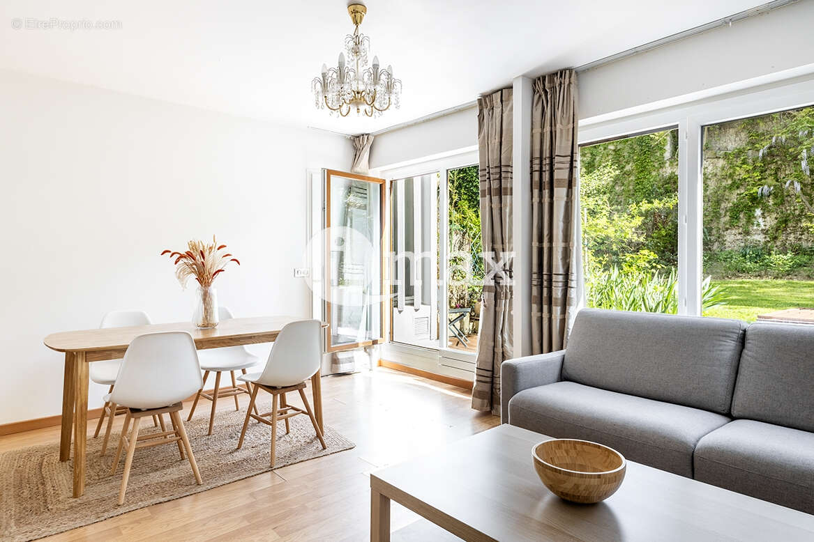 Appartement à LEVALLOIS-PERRET