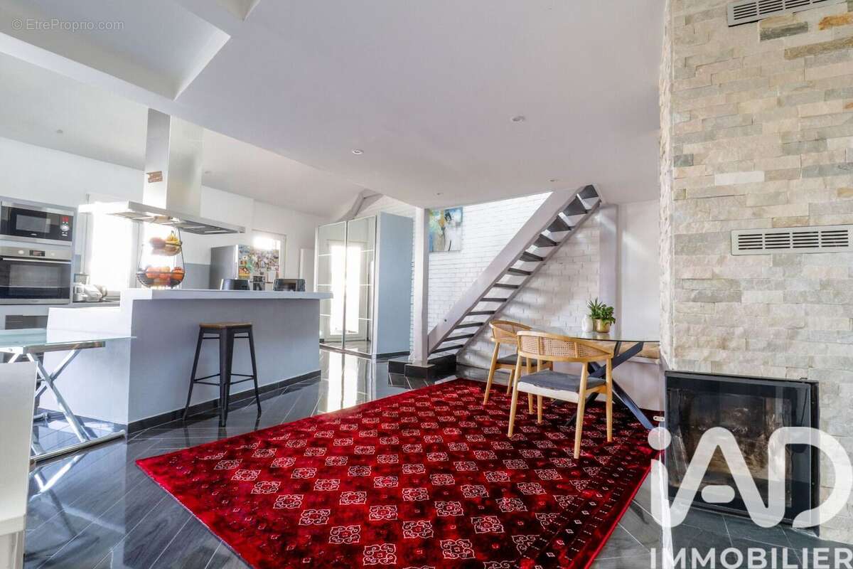 Maison 225 m² à Saulx-Les-Chartreux  - photo 9