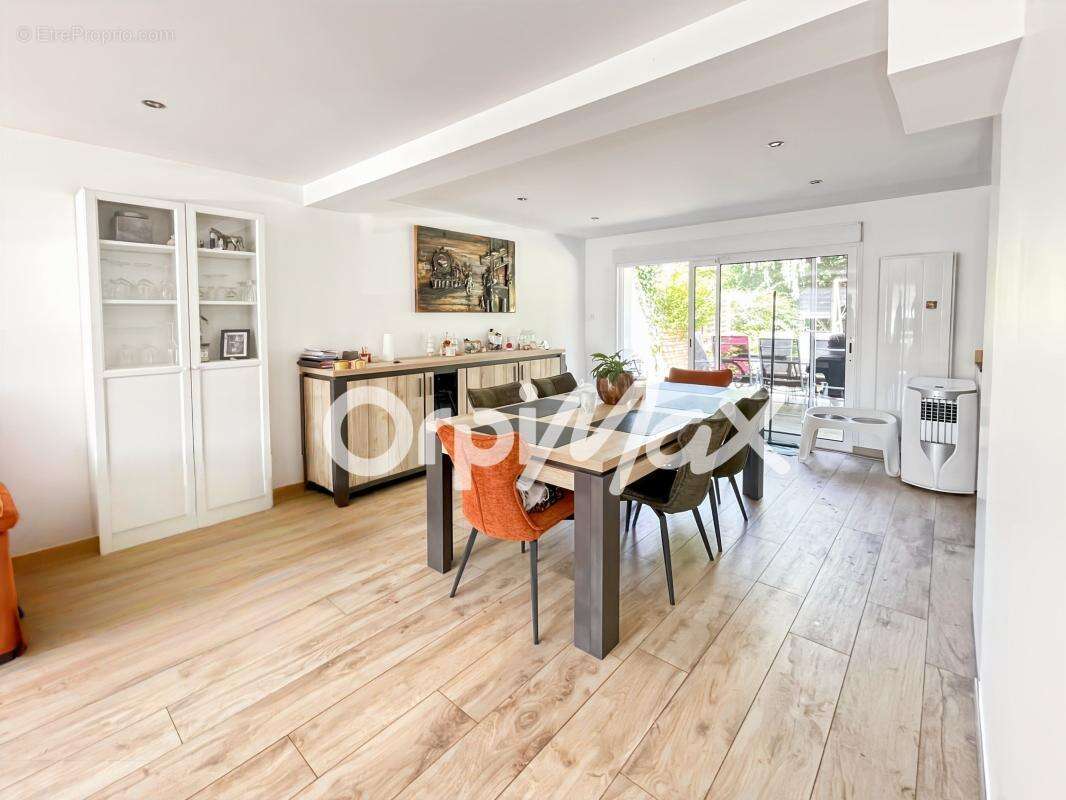 Maison À Vendre 160 M² BAINCTHUN - photo 6