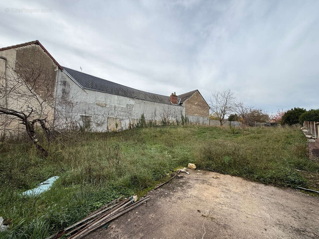 Terrain à ISSOUDUN