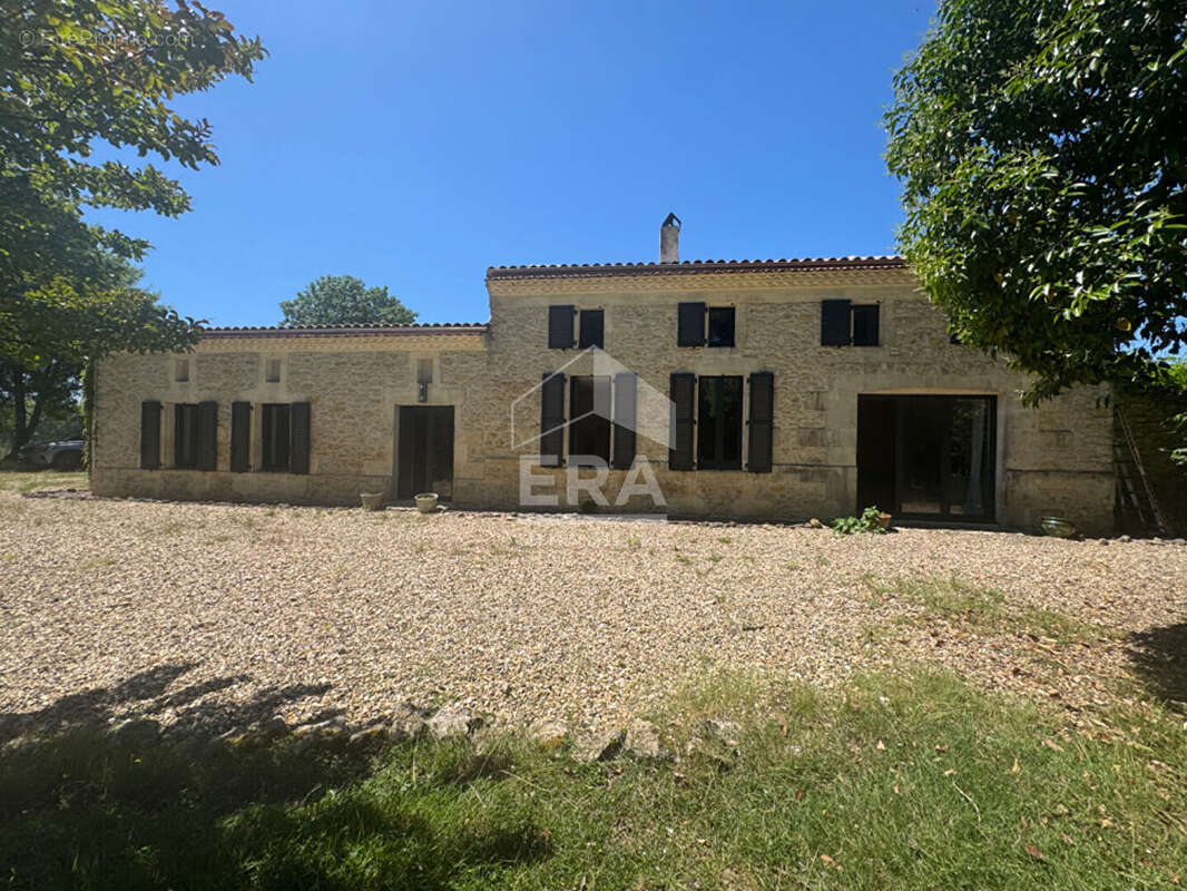 Maison à SAINT-GIRONS-D'AIGUEVIVES