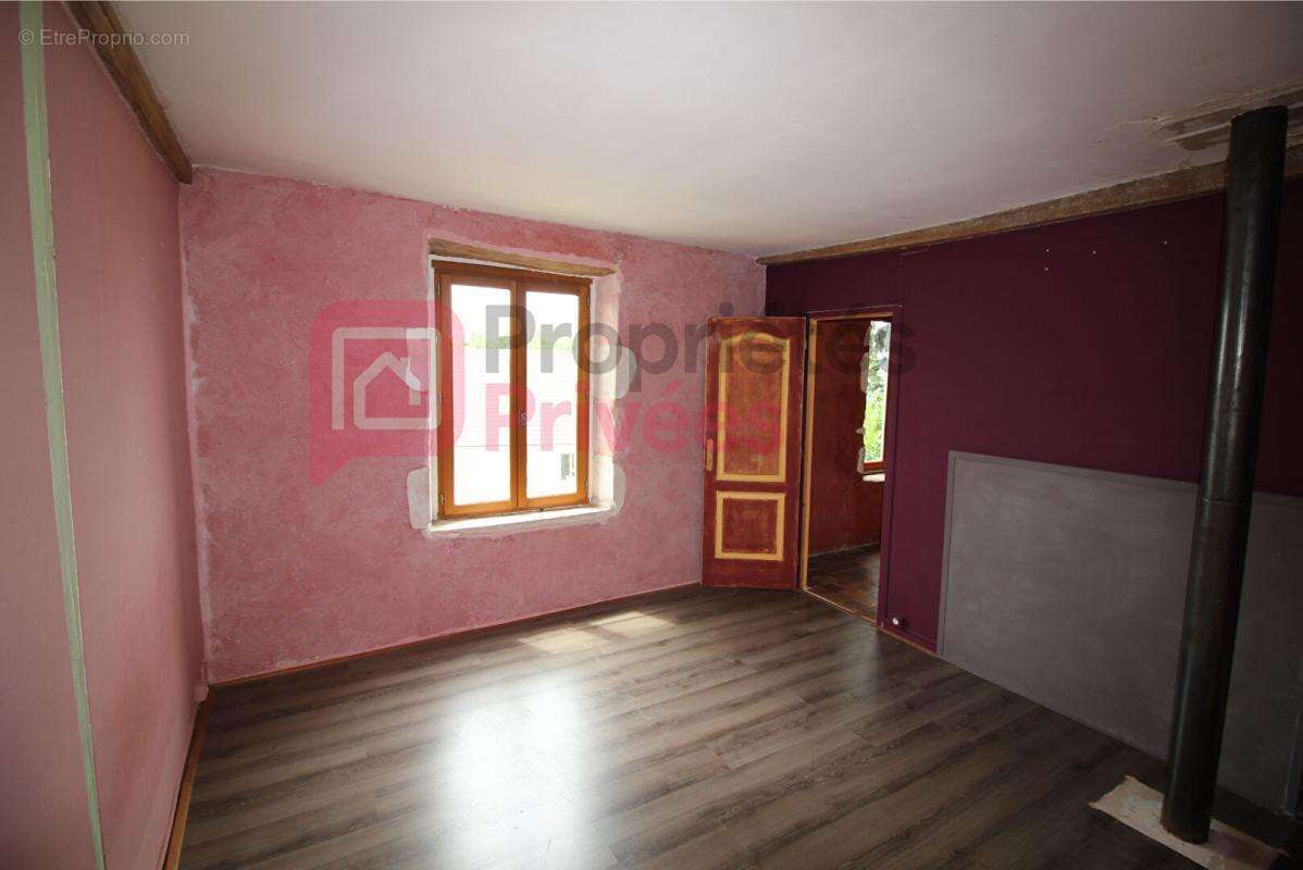 Maison Sens Beaujeu 6 pièce(s) 155 m2 - photo 16