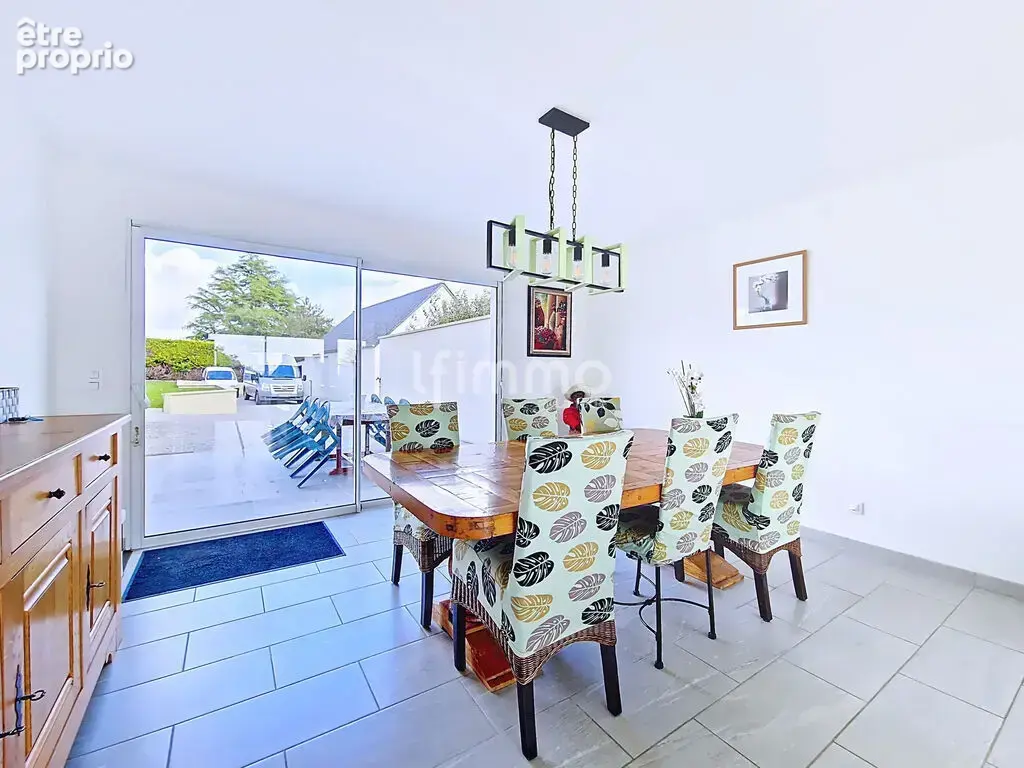 Maison, 6 pièces de 145 m² à Ploéven 29550 - photo 6