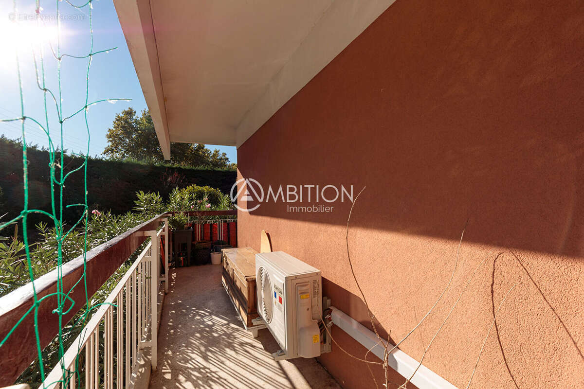 Appartement à FREJUS