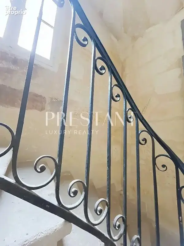 EXCLUSIVITE - Investissement exceptionnel 9 % de rentabilité brute au pied de la Grosse Cloche. - photo 13