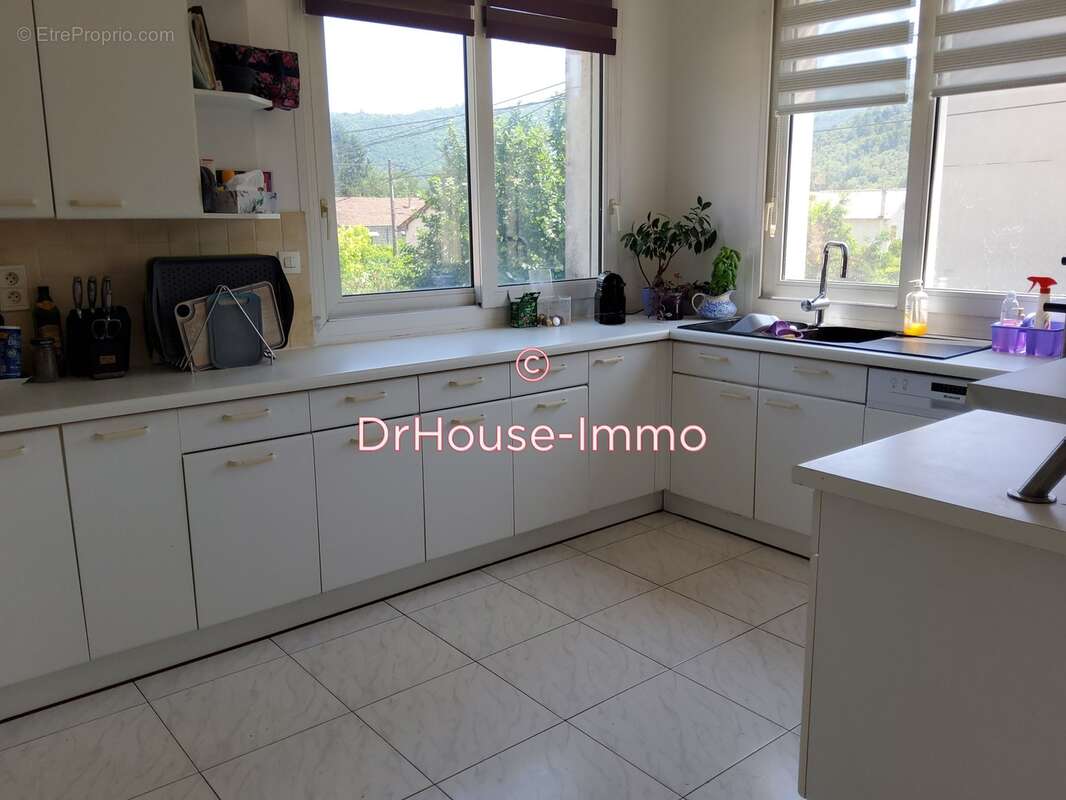 Maison à MOLIERES-SUR-CEZE