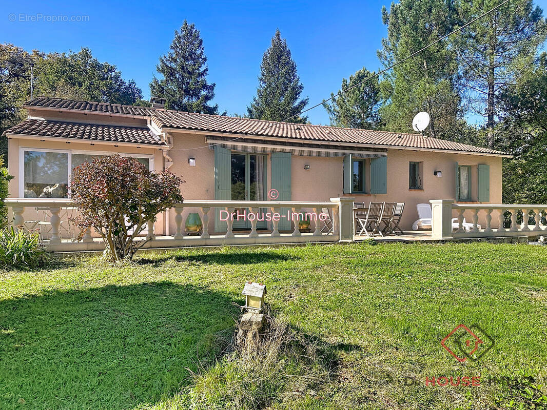 Maison à LA CHAPELLE-GONAGUET