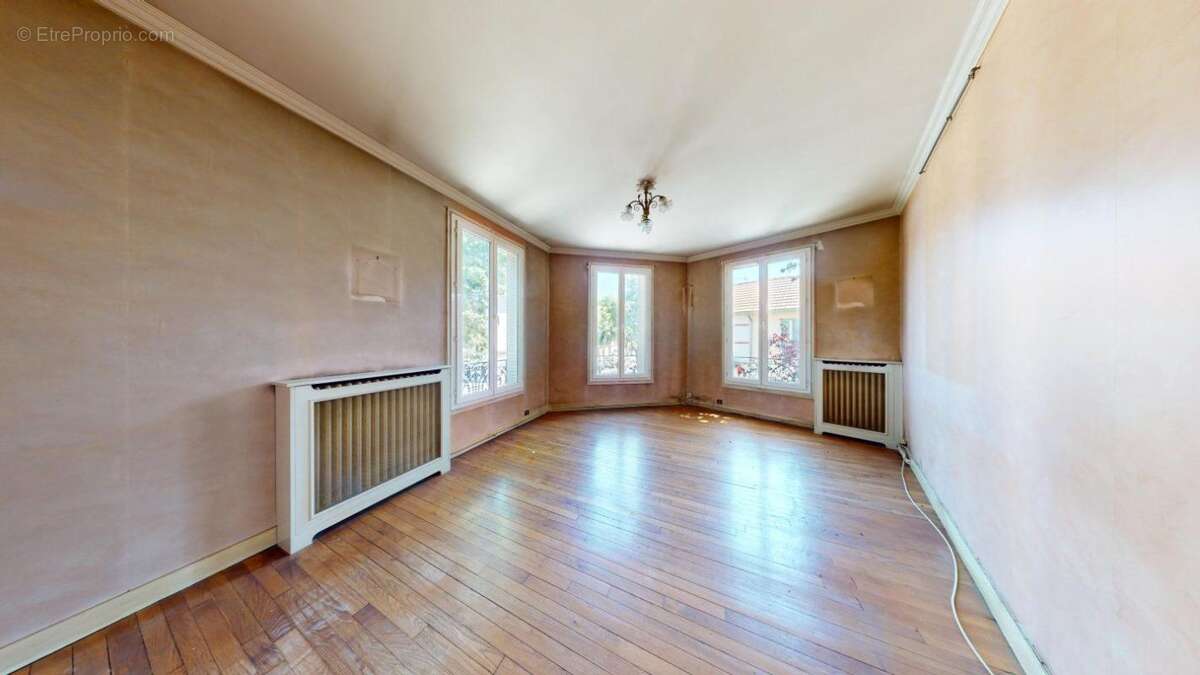Appartement à MAISONS-ALFORT