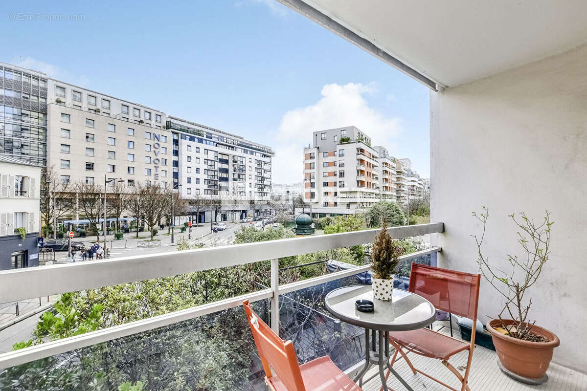 Appartement à PARIS-15E