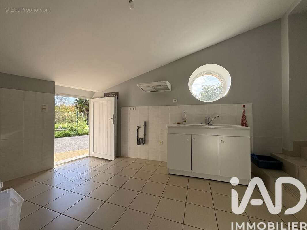 Photo 8 - Maison à CHAUVE