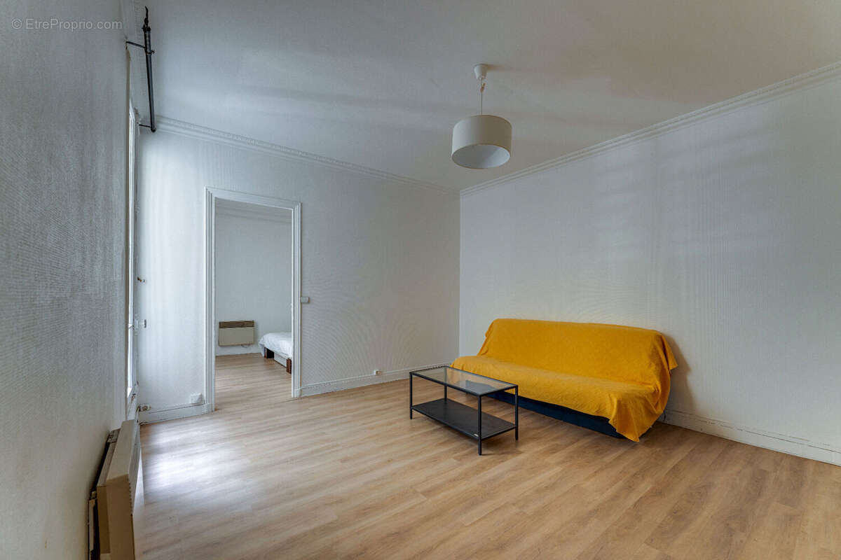 Appartement à PARIS-10E