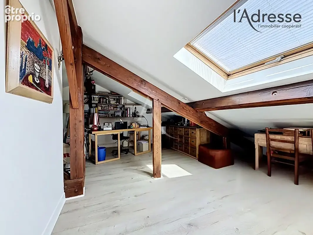 PUTEAUX CENTRE Appartement 8 pièces de 182 m² - photo 5