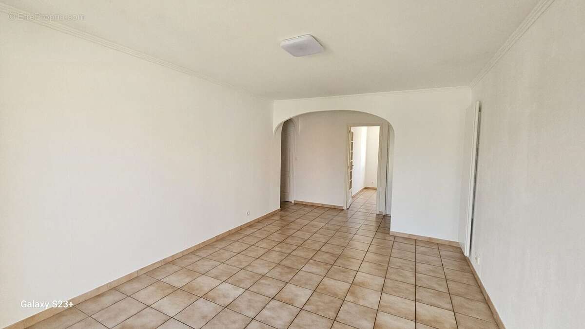 Appartement 61 m² à Niort  - photo 6