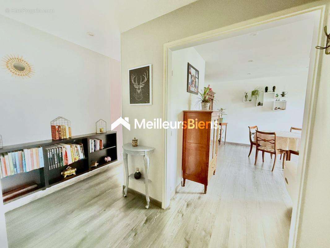 Appartement à MARGENCY