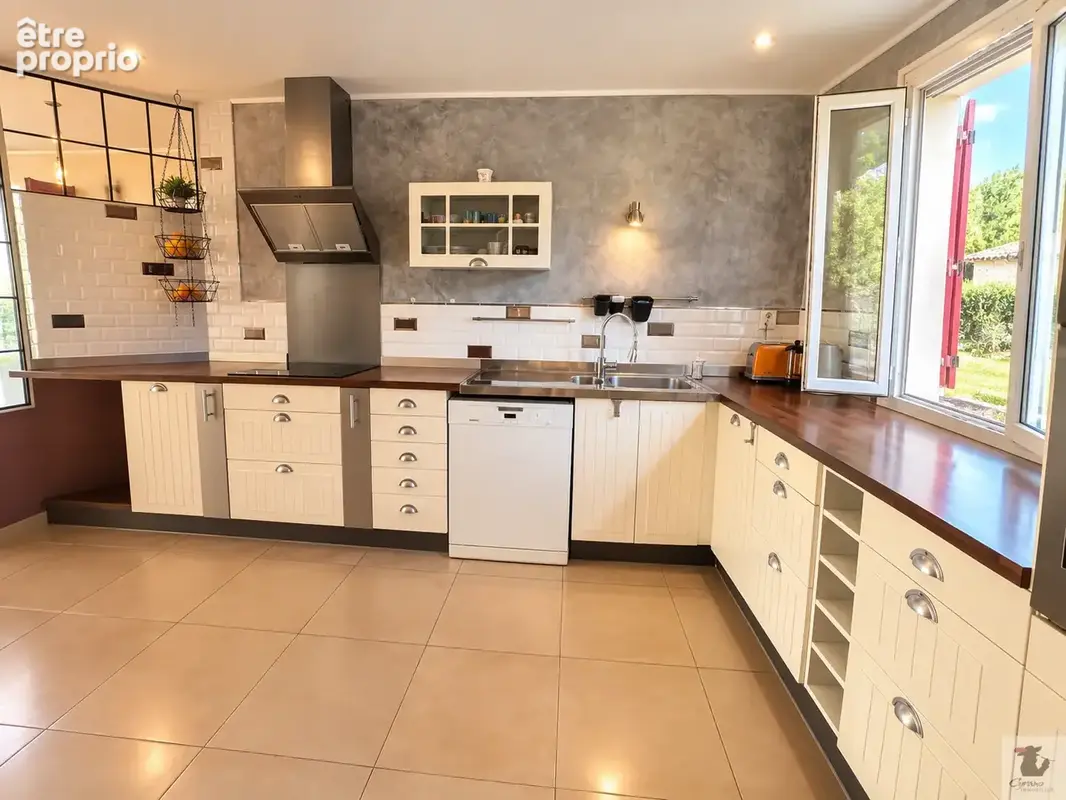 Creysse   maison de plain-pied 136 m2   terrain clos de 2 700 m2 - photo 3