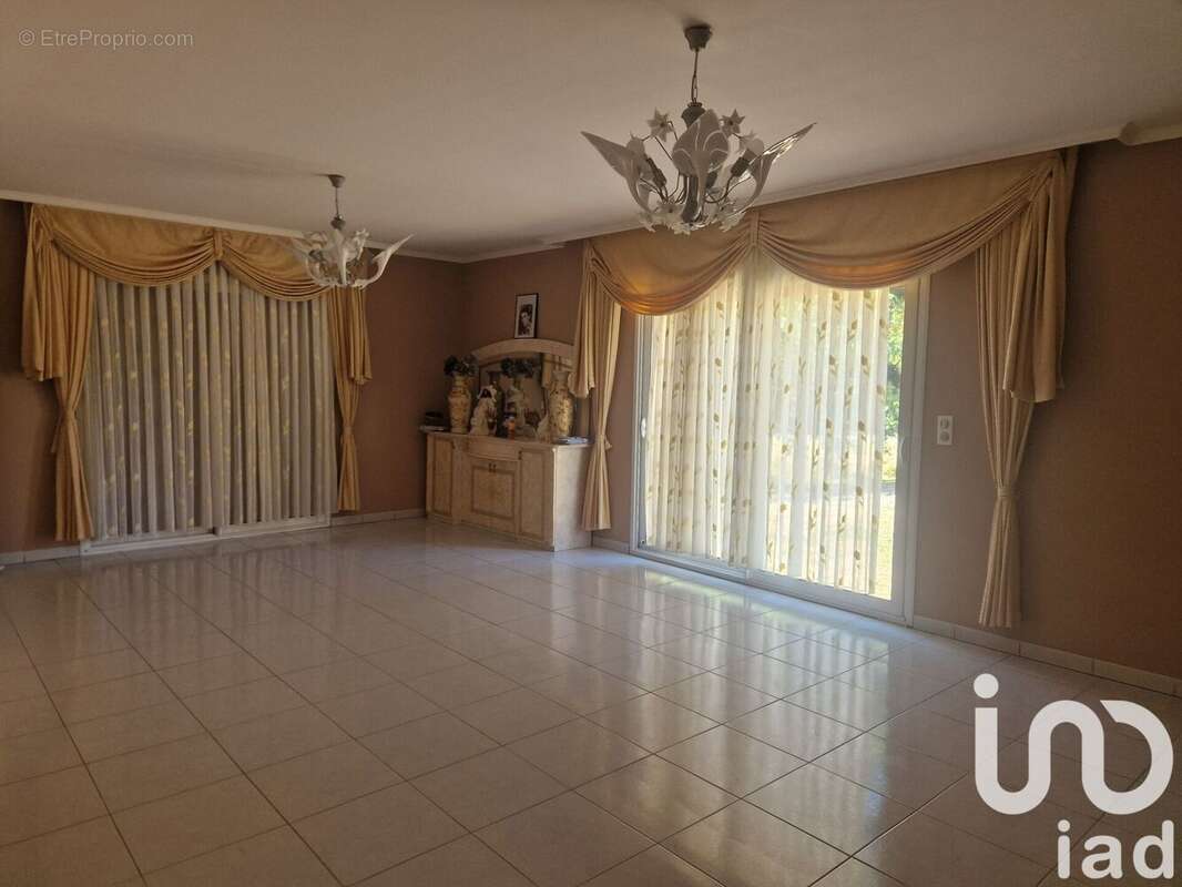 Photo 4 - Maison à CHASSENEUIL-SUR-BONNIEURE