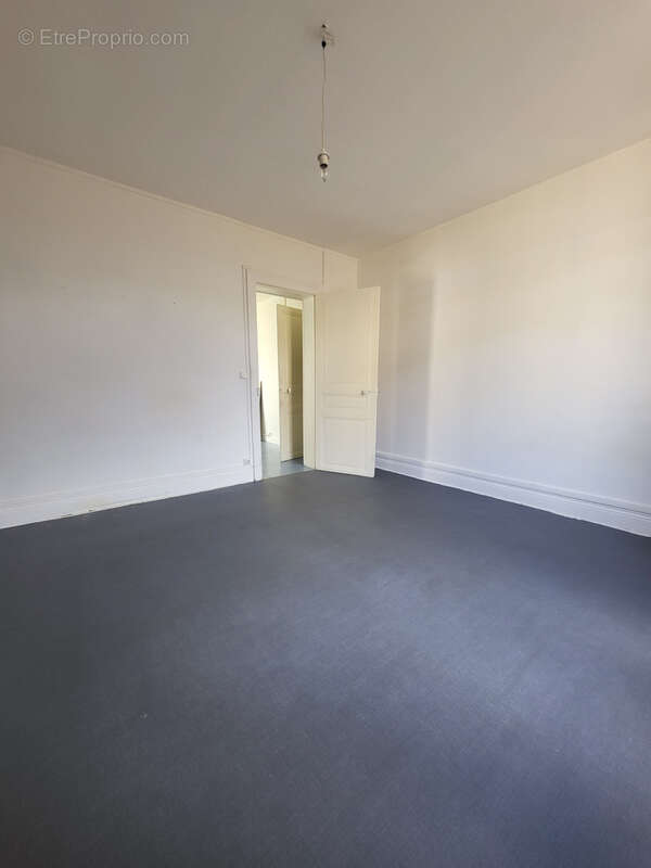 Appartement à CHARLEVILLE-MEZIERES