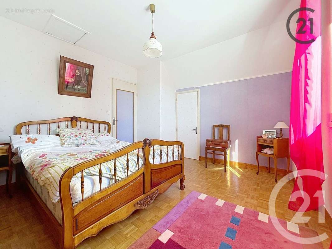 Maison à SAINT-GERMAIN-LAVAL