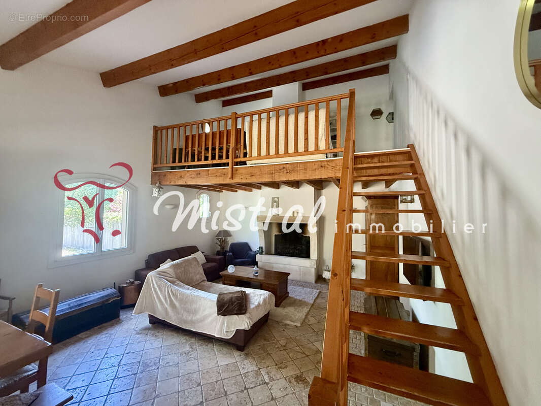 Vente maison 2 chambres les saintes maries de la mer - photo 6